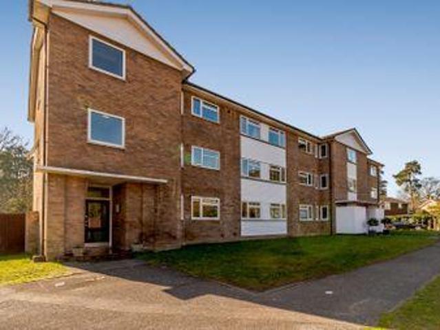 House for sale in Weybridge, Elmbridge