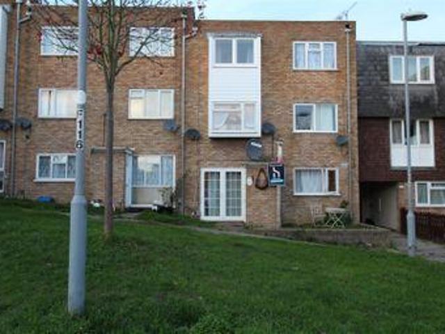 House for sale in Luton