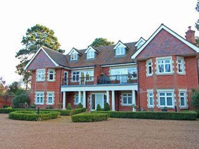 House for sale in Tadworth, Reigate and Banstead