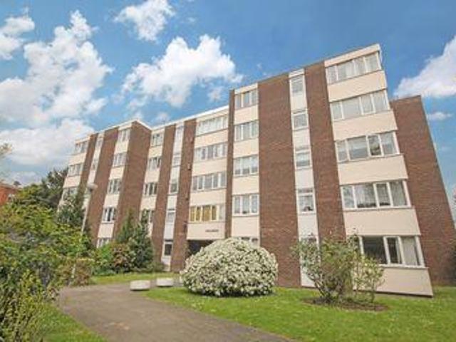 House for sale in Kingston Upon Thames, Greater London