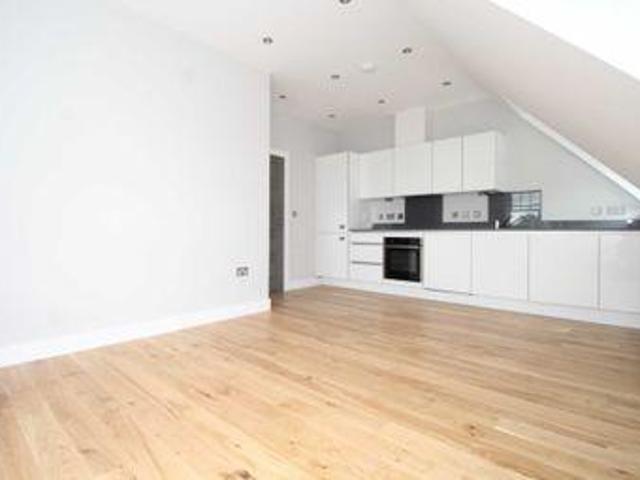 House for sale in Navestock Side
