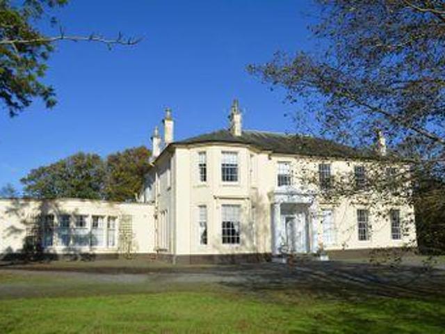 House for sale in Dalry, Scotland