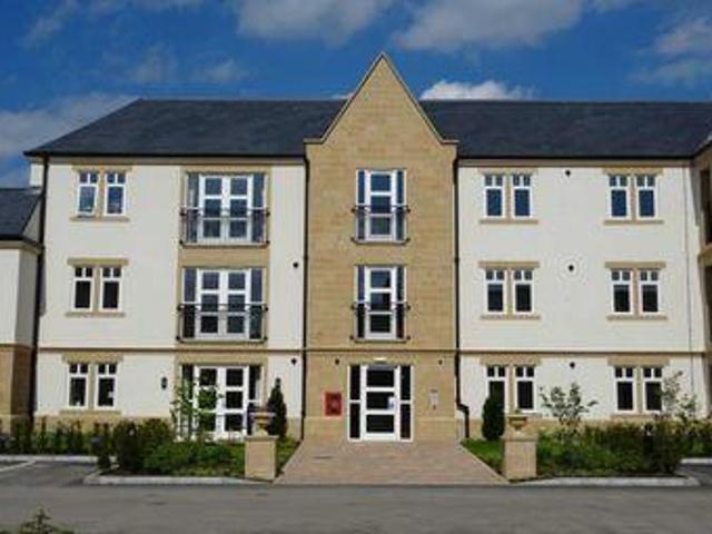 House for sale in Froggatt, East Midlands