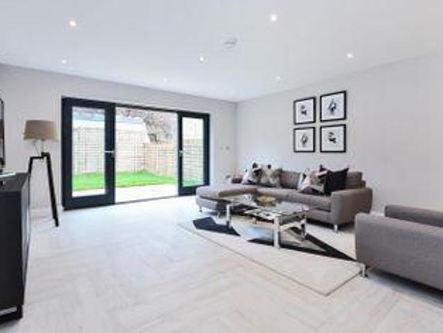House for sale in Kingston Upon Thames, Greater London