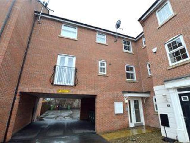 House for sale in Pudsey, West Yorkshire