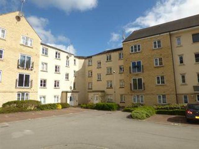 House for sale in Bingley, West Yorkshire