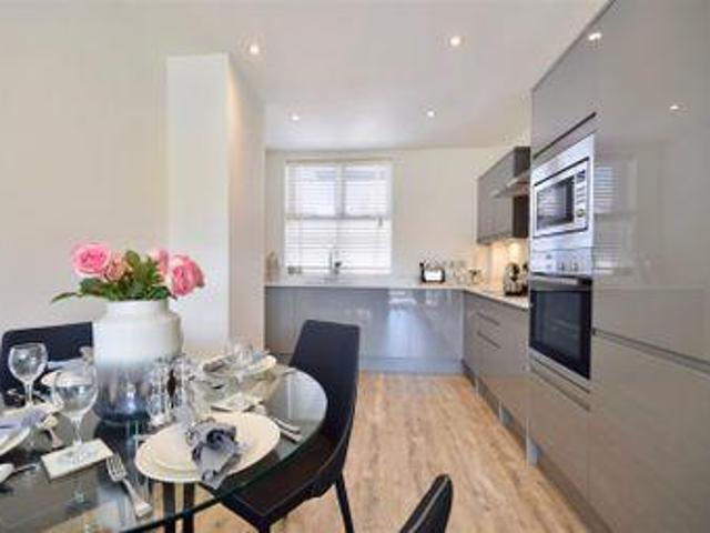 House for sale in Pachesham Park, Surrey