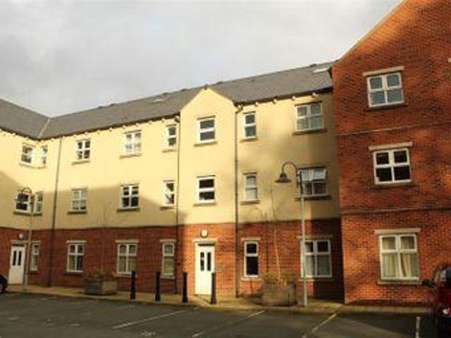 House for sale in Halifax, West Yorkshire