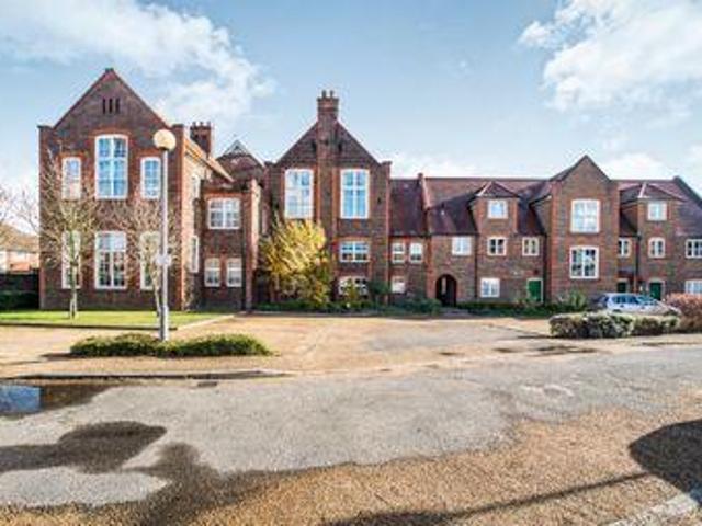 House for sale in North Watford, Hertfordshire