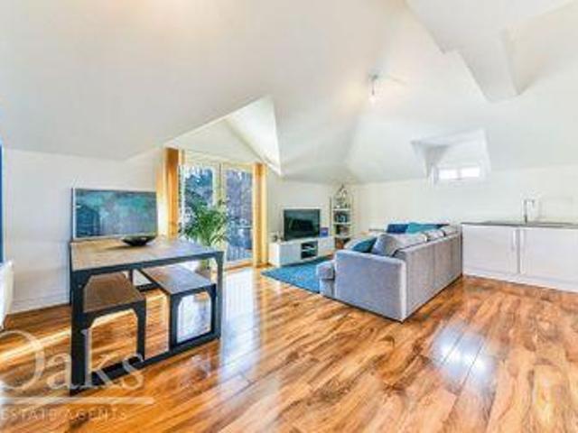 House for sale in Hillview, Surrey