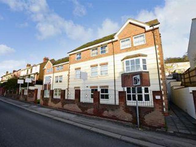 House for sale in Hillview, Surrey