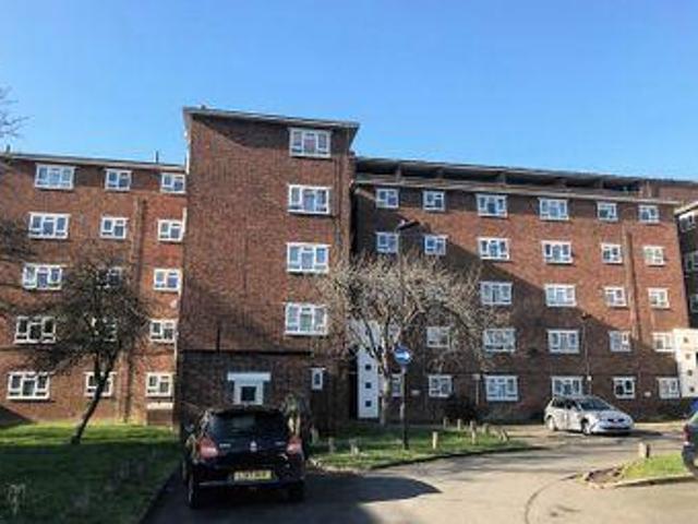 House for sale in Northolt, Greater London