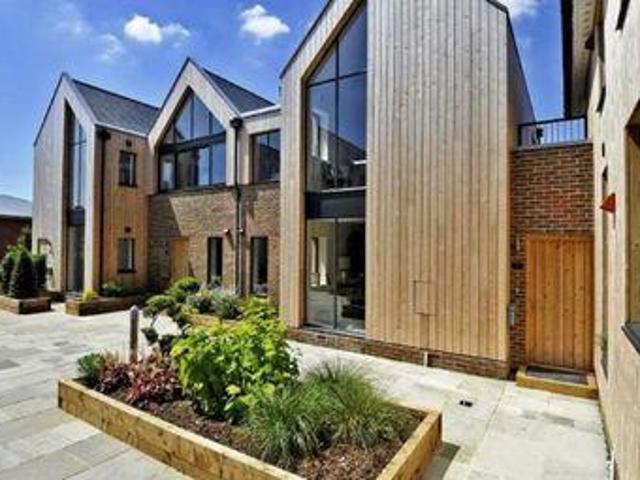 House for sale in Littlecote, West Sussex