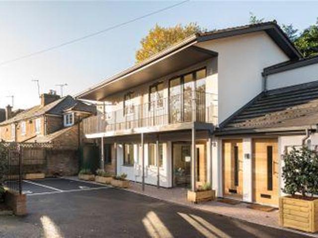 House for sale in Denham, Gerrards Cross and Chalfonts Community Board, Gerrards Cross