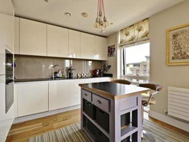 House for sale in Brentford End, Greater London