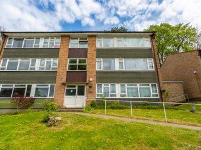 House for sale in Hillview, Surrey