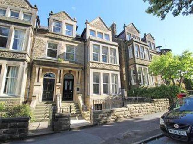 House for sale in Harrogate, North Yorkshire