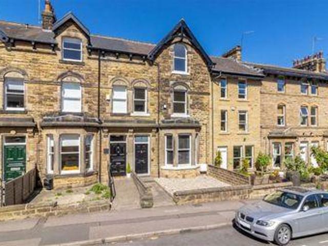House for sale in Harrogate, North Yorkshire