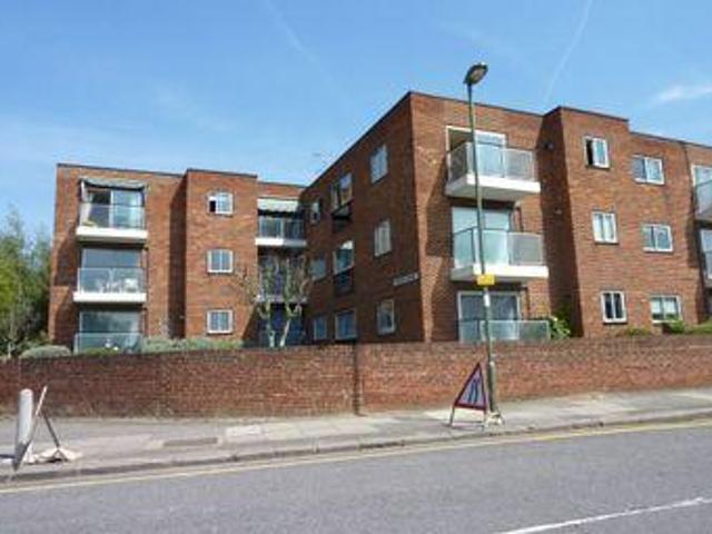 House for sale in Edgware, Greater London