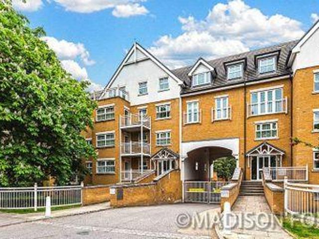 House for sale in Epping