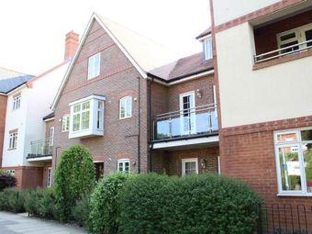 House for sale in Batchworth, Hertfordshire