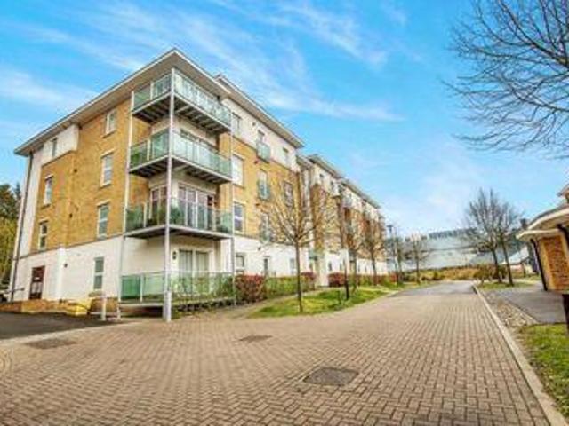 House for sale in Pachesham Park, Surrey