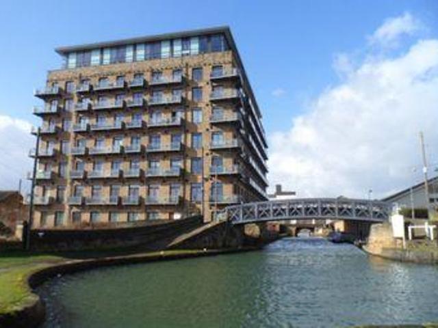 House for sale in Brighouse, West Yorkshire