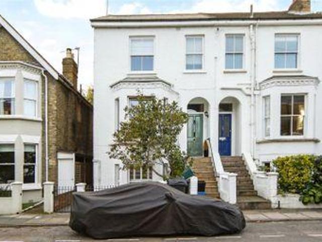 House for sale in Deepcut, Surrey