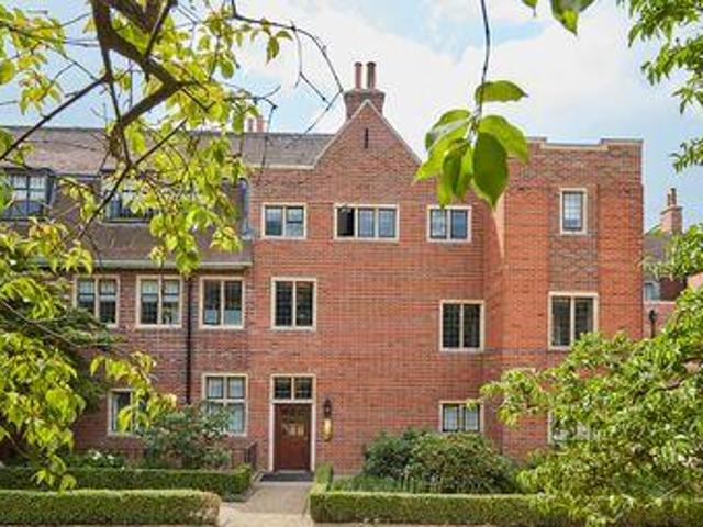 House for sale in Littlecote, West Sussex