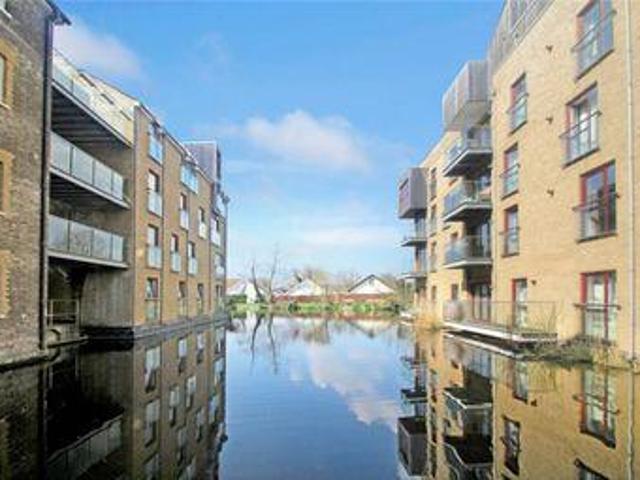 House for sale in Uxbridge, Greater London