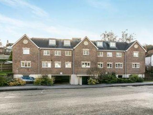 House for sale in Fole, Surrey