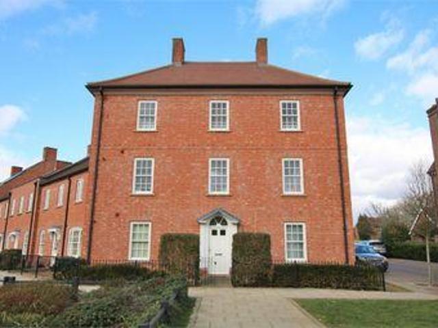 House for sale in Northampton, Northamptonshire
