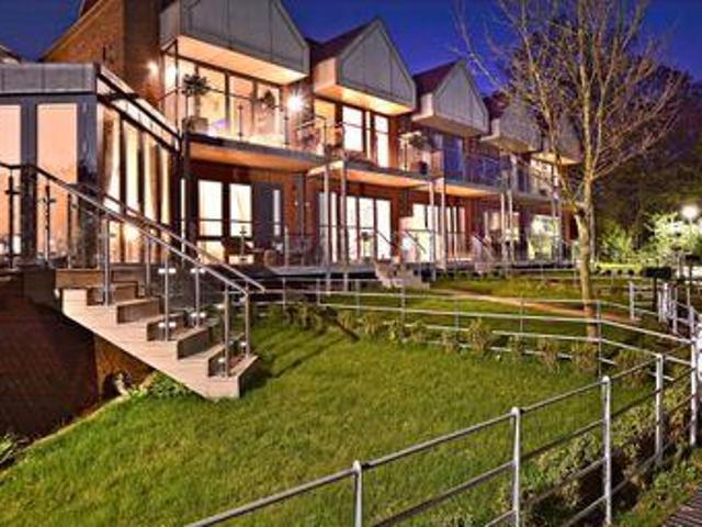 House for sale in Horsham, West Sussex