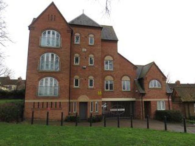 House for sale in Northampton, Northamptonshire