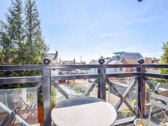 House for sale in Leigh-on-sea