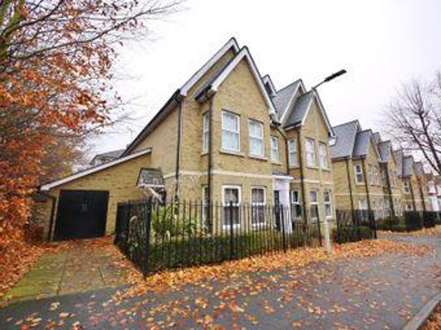 House for sale in Navestock Side