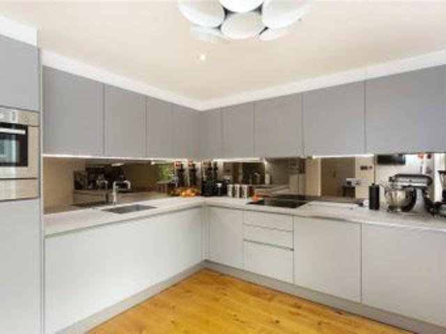 House for sale in Edgware, Greater London
