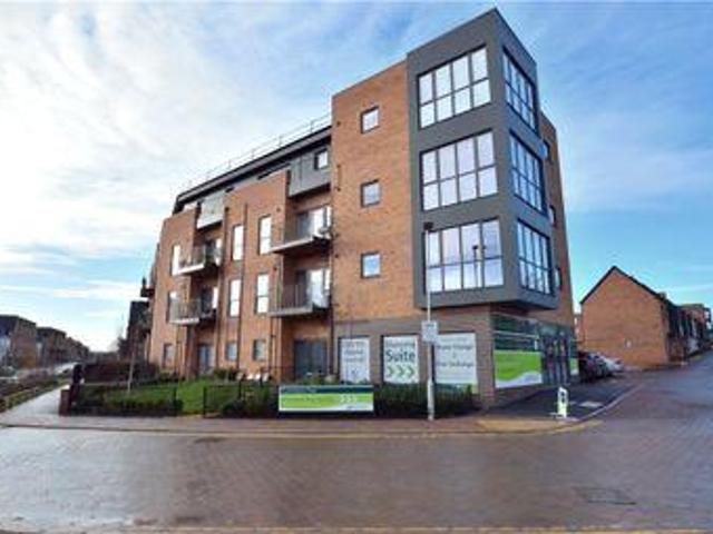 House for sale in Uxbridge, Greater London