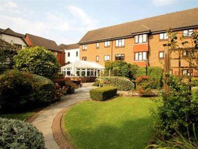 House for sale in The Butts, Kent