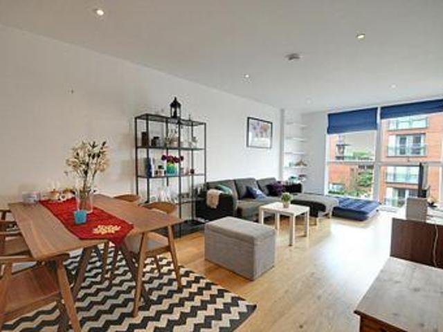 House for sale in Brentford End, Greater London