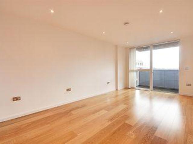 House for sale in Brentford End, Greater London