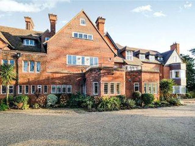 House for sale in The Butts, Kent