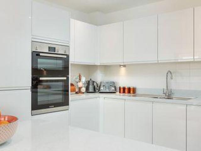 House for sale in Addlestone, Runnymede