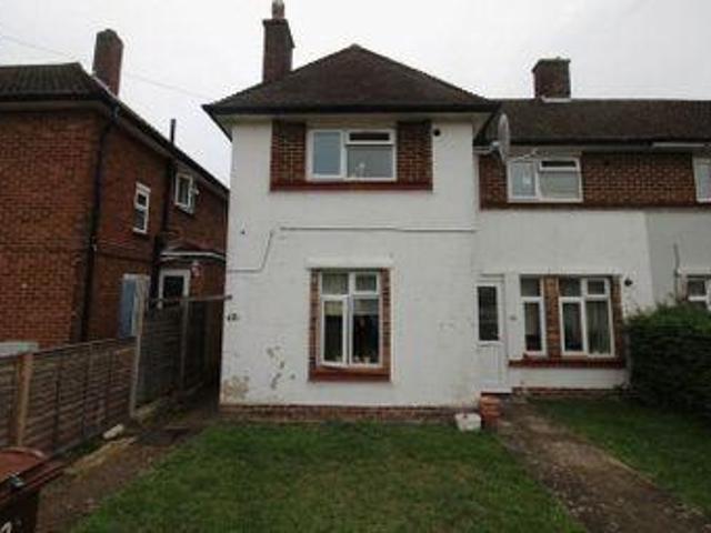 House for sale in Little Stanmore, Greater London