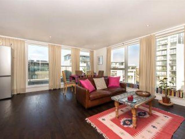 House for sale in Brentford End, Greater London