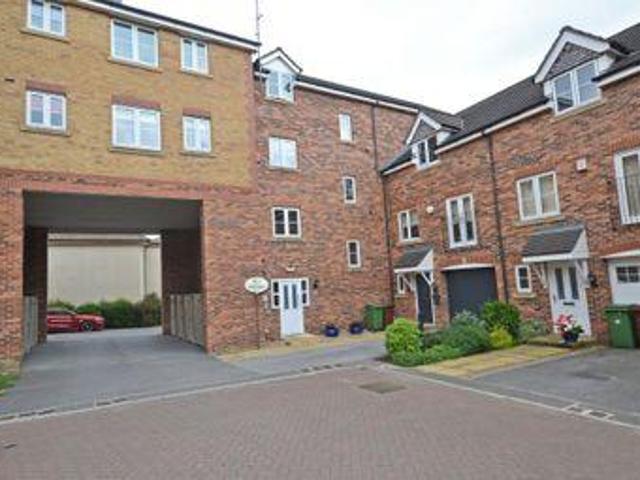 House for sale in Ossett, West Yorkshire