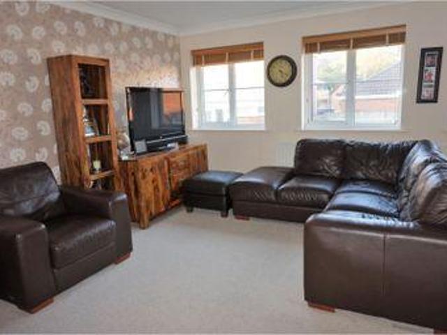 House for sale in Mid Glamorgan, Cymru / Wales