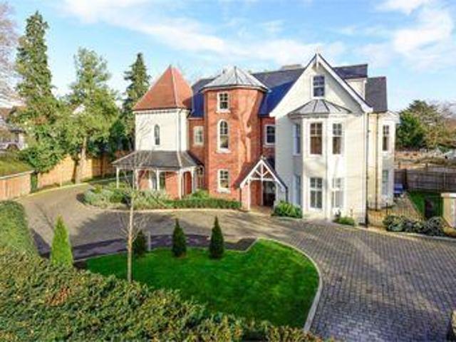 House for sale in Weybridge, Elmbridge