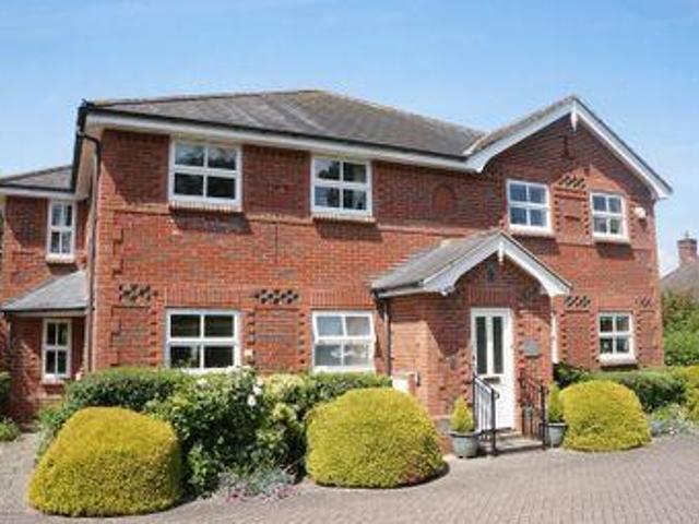 House for sale in Pachesham Park, Surrey