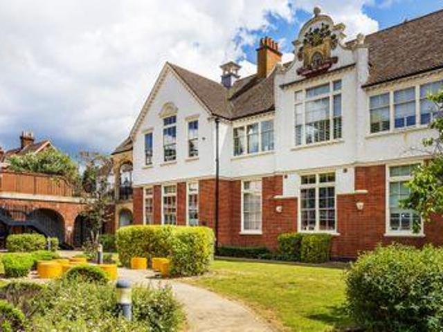 House for sale in Red Hill, Surrey